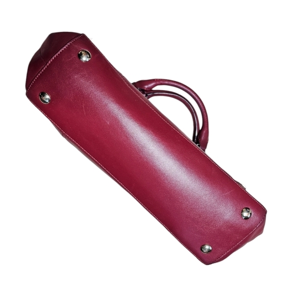 Coach perfect condition sachel bag. - Picture 4 of 6